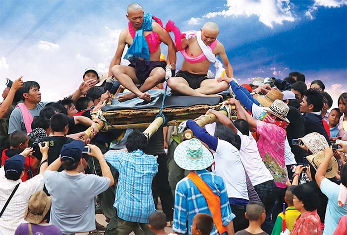 แซ่บอีสาน กับงานบุญที่ยิ่งใหญ่ “แห่นาคโหด” จังหวัดชัยภูมิ
