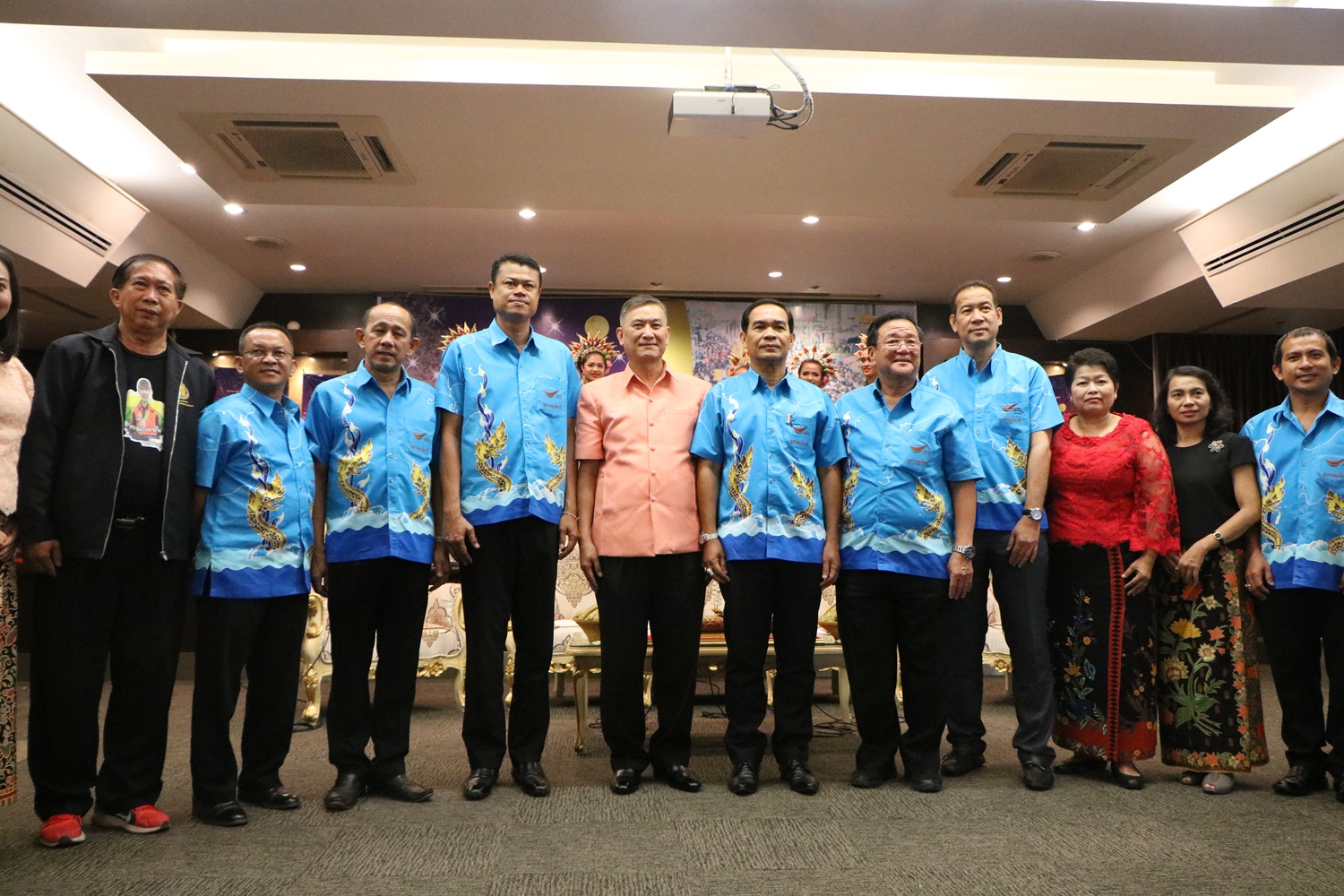 งานประเพณีชักพระ-ทอดผ้าป่าและแข่งเรือยาวชิงถ้วยพระราชทานฯ จังหวัดสุราษฎร์ธานี   13 - 21 ตุลาคม 2559