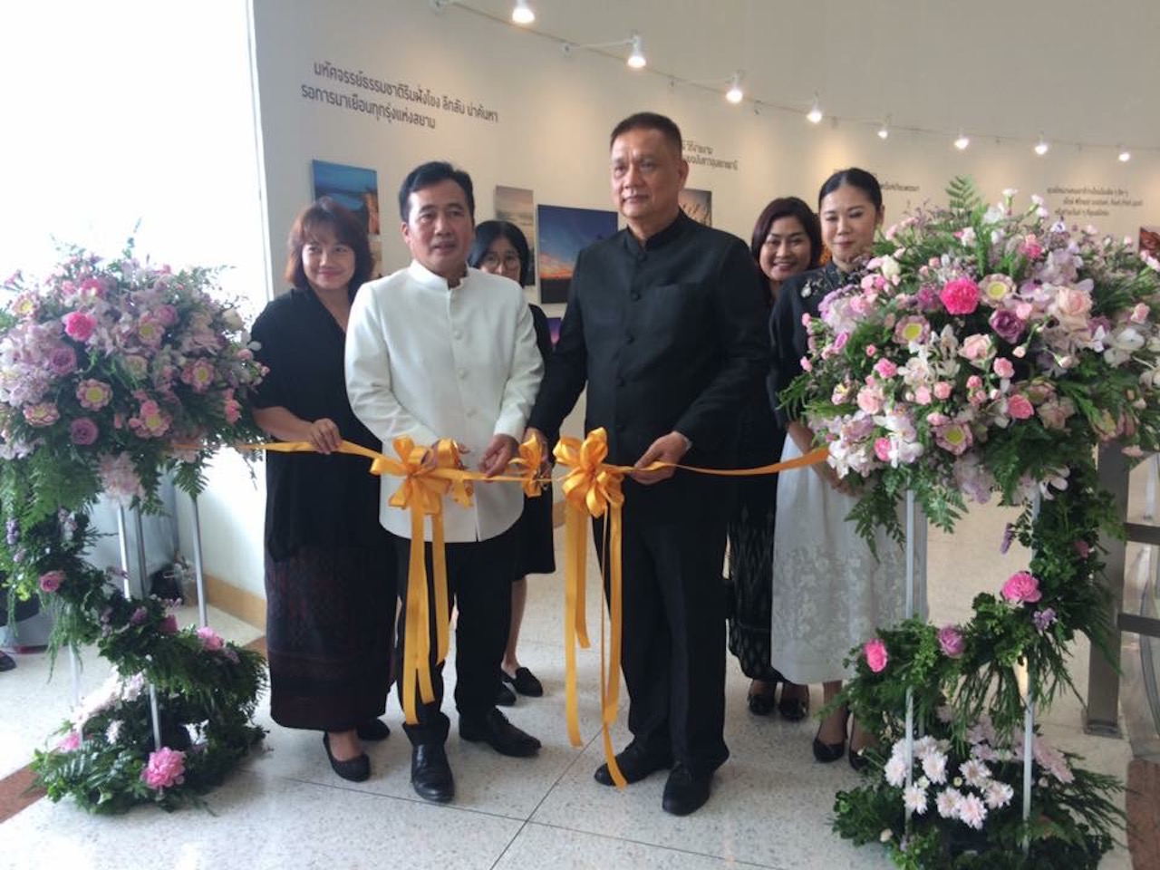 ททท.เชิญชมศิลปะเทียนเสริมภาพวิถีไทยในงานประเพณีแห่เทียนเข้าพรรษาอุบลราชธานี