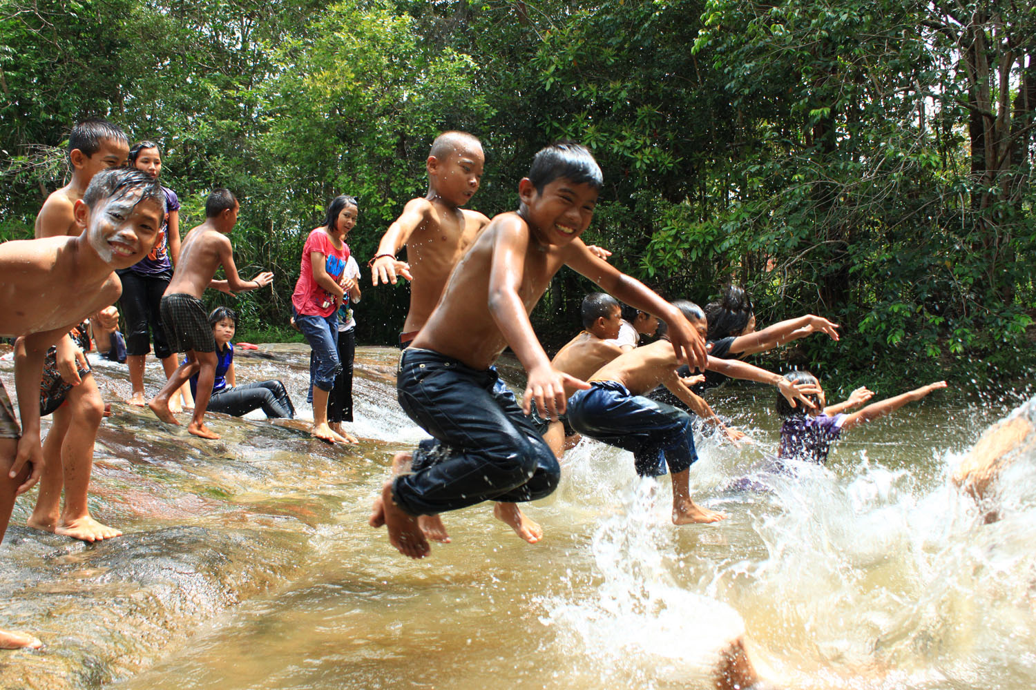 ททท.ดำเนินโครงการเที่ยวชุมชนไทยร่วมใจต้านภัยโลกร้อน จัดกิจกรรมส่งเสริมการท่องเที่ยวเยาวชน รักษ์ม้า รักษ์ป่า รุ่นที่ 3/2554